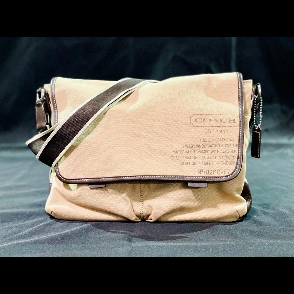 Coach canvas weekend bag with messenger bag. - Picture 2 of 3